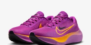 WMNS ZOOM FLY 5 DM8974-502 $109.19