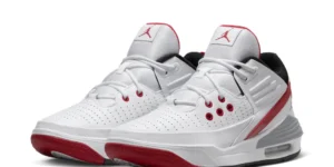 JORDAN MAX AURA 5 DZ4353-101 $78.99