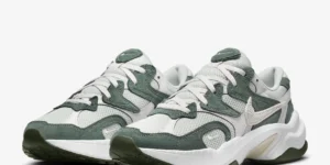 W NIKE RUNINSPO FJ3794-300 $61.24