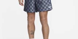 M NK CLUB FLOW SHORT CHECKERS FN3098-410 $28.47