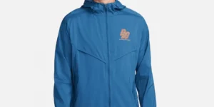 M NK RUN ENERGY WINDRUNNER FN3305-476 $64.12